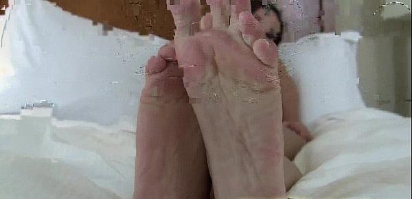  I will give you the footjob you have been dreaming about